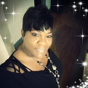 Meet your Posher, Caprice